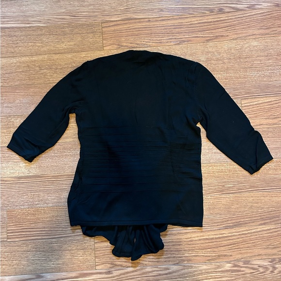 Like New WHBM Open Cardigan - Picture 4 of 7